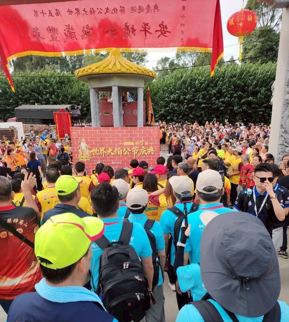 土地公出國了！桃園市文化基金會受邀出席第15屆世界大伯公節